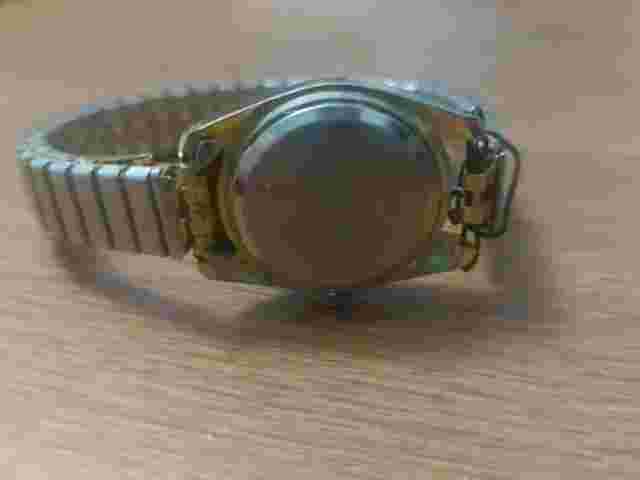 M.Z. Berger Vtg.  Women's Watch WS81 415 PC21 Gold Tone Japan Movt. For Parts