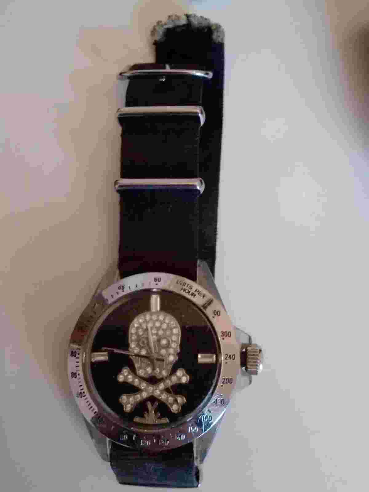 Toy WatchSkull Crystal Dial Black Satin Satrap Unisex Watch