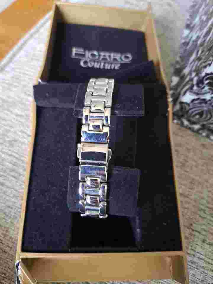 figaro couture watch