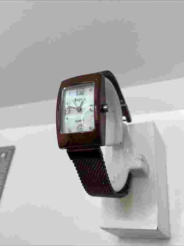 Apt 9 Womens Brown Tone Metallic fashion Watch New Battery