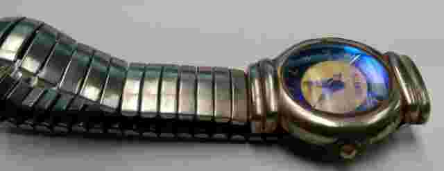 VINTAGE LADIES GITANO BLUE FACE WRIST WATCH UNUSUAL DIAL