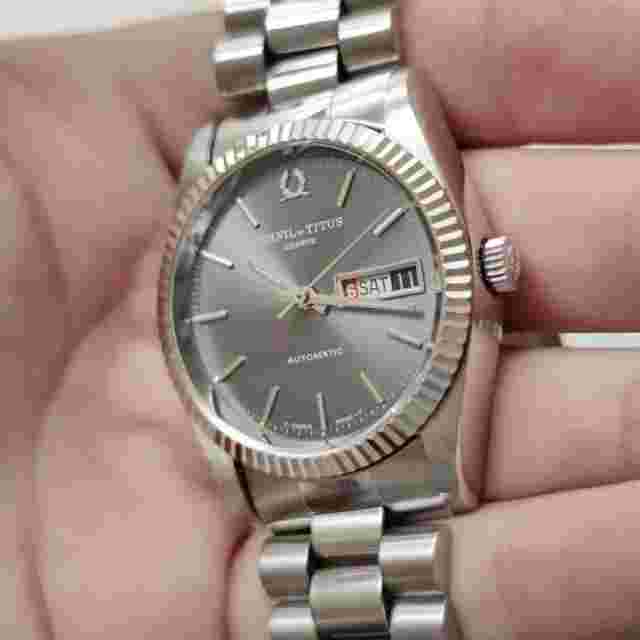 RARE Solvil et Titus President Day Date Grey Sunburst Automatic Vintage Watch