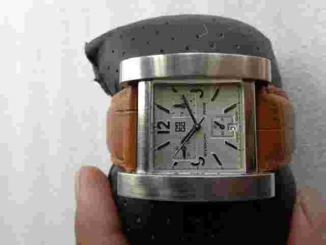 EXCELLENT SQUARE SWISS MADE SS GIVENCHY PARIS MENS QUARTZ CHRONOGRAPH WRISTWATCH