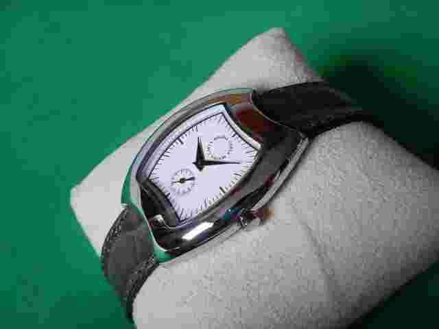 Amazing Watch Shape "Barrel" Small Second Hand Polished Steel New Woman