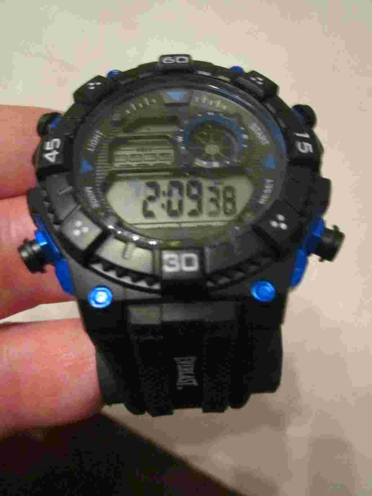 EVERLAST MULTIFUNCTION SPORT WATCH - BLACK AND BLUE - BBA-27