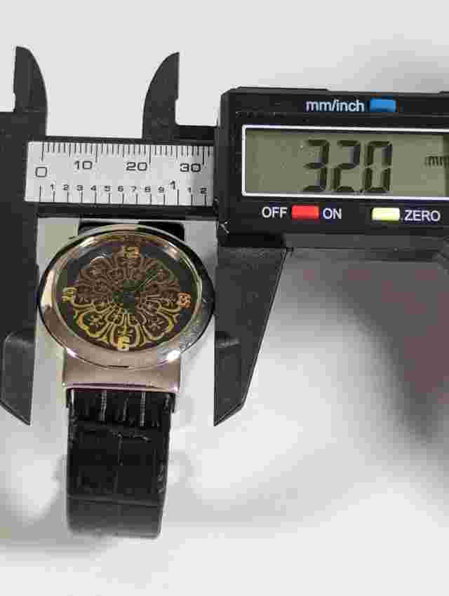 Chico's Raised Prism Crystal Round Silver Tone Case Hinge Band Watch 6.5 Inch