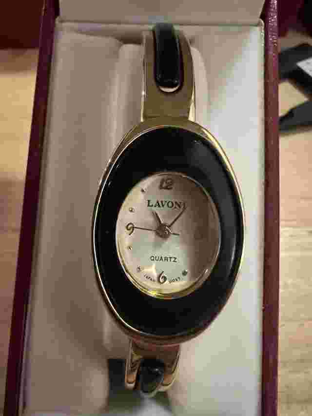 LAVONI Ladies Watch Good Tone  New And Working
