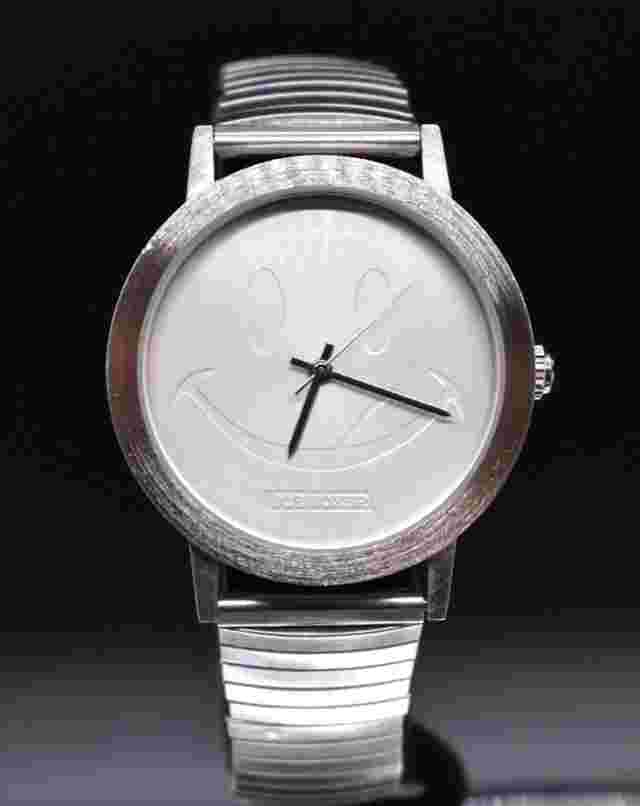 Vtg JOE BOXER Smiley Face Dial Men's Watch 90's Silver Tone Round NEW BATTERY