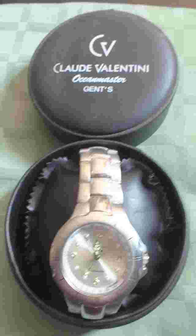 A CLAUDE VALENTI Men's/Teens  Silver Watch - Chrome Finished Steel Bracelet