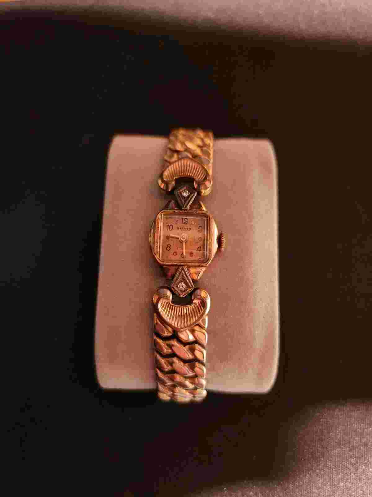 Vintage Banner Precision, Womens Gold Tone Watch