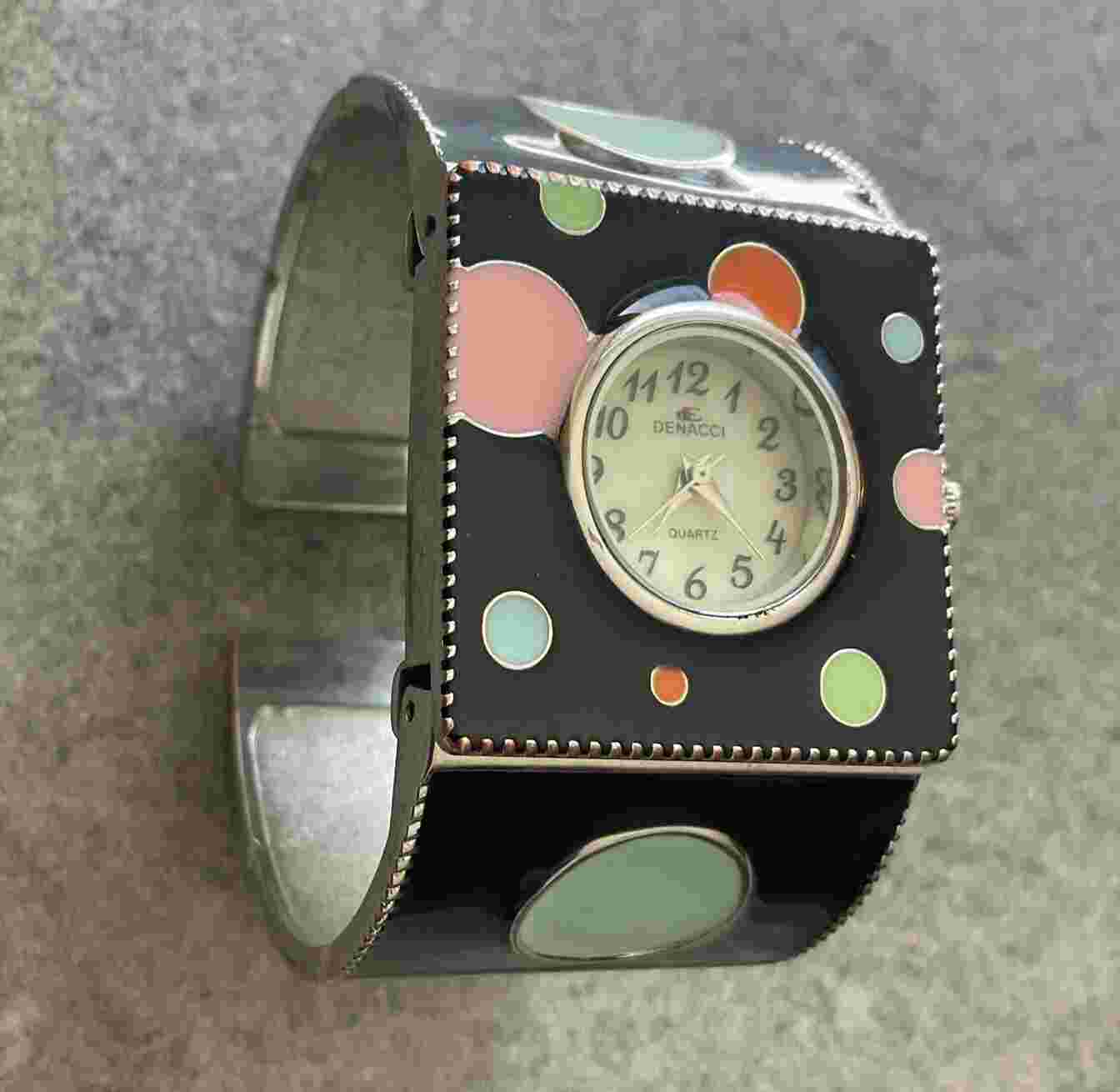 Beautiful Vintage Denacci Womens Cuff Bracelet Watch Polka Dot Case & Band B-B