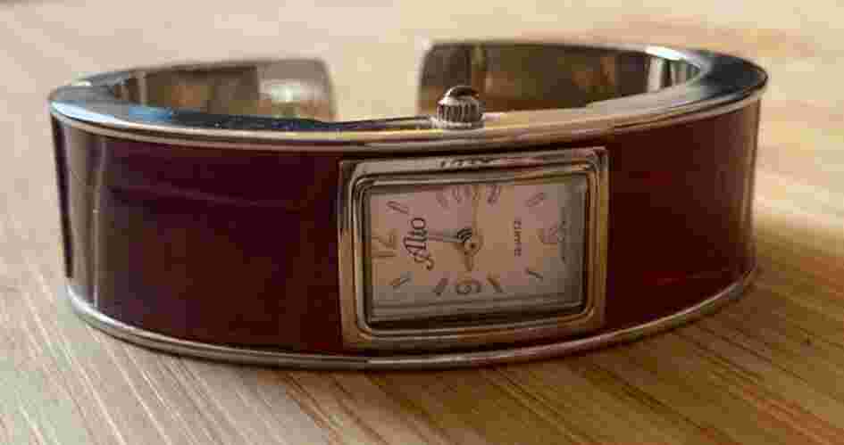 Vintage Women's Alto Cuff Bracelet Watch Japanese Movement ALT155 Red Leather