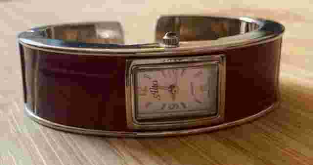 Vintage Women's Alto Cuff Bracelet Watch Japanese Movement ALT155 Red Leather