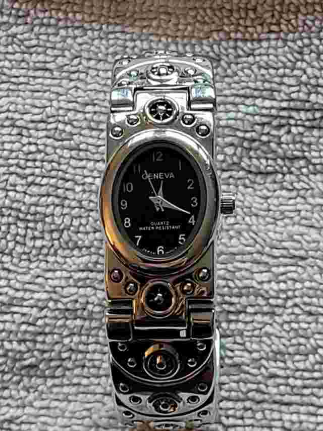 Vintage Genova Women's Cuff Style Wrist Watch Hinged Japan Movement