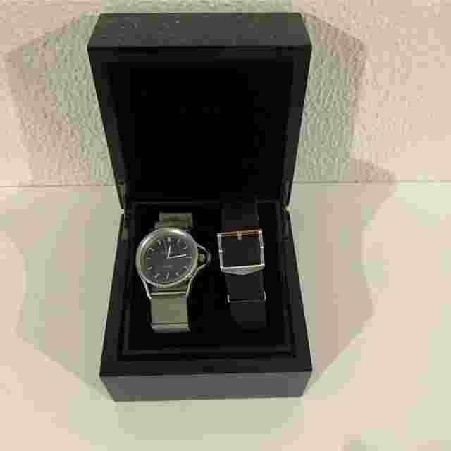 Givenchy Seventeen Watch Full Set Box Papers Extra Strap