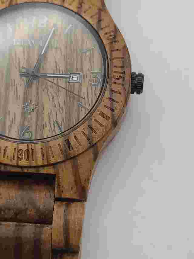 Bewell All Wood Hand Crafted WATCH Round Case New Battery Working