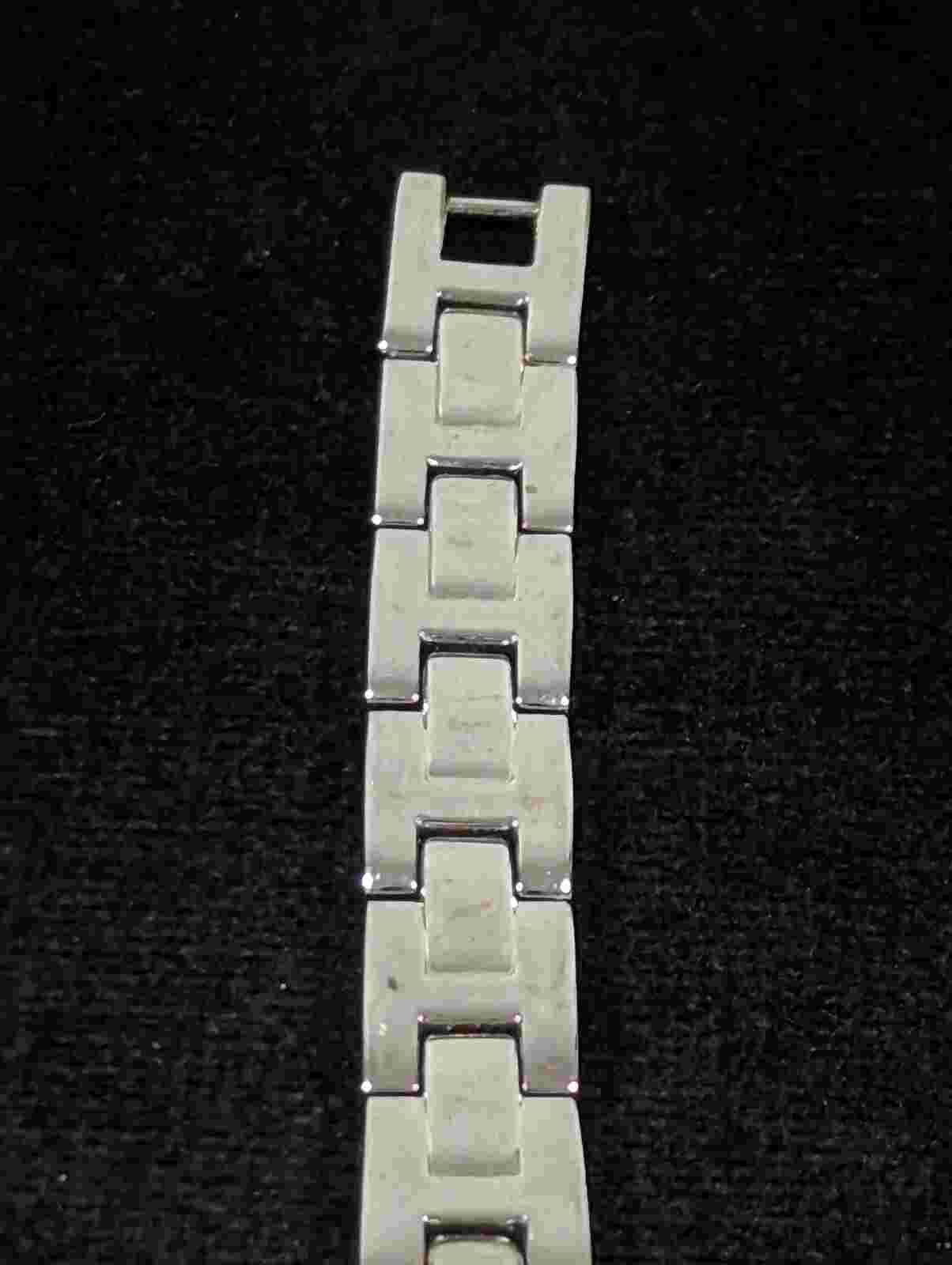 Panama Jack Flower Dial Round Silver Tone Case Link Bracelet Band Watch