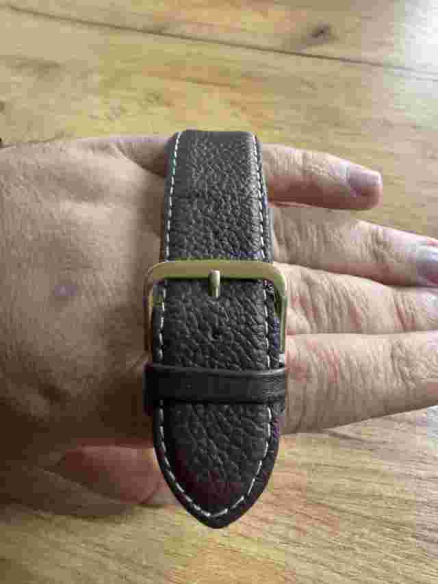 Vintage Kenneth Cole Signature Men’s Watch – Classic Rectangular Design, Leather