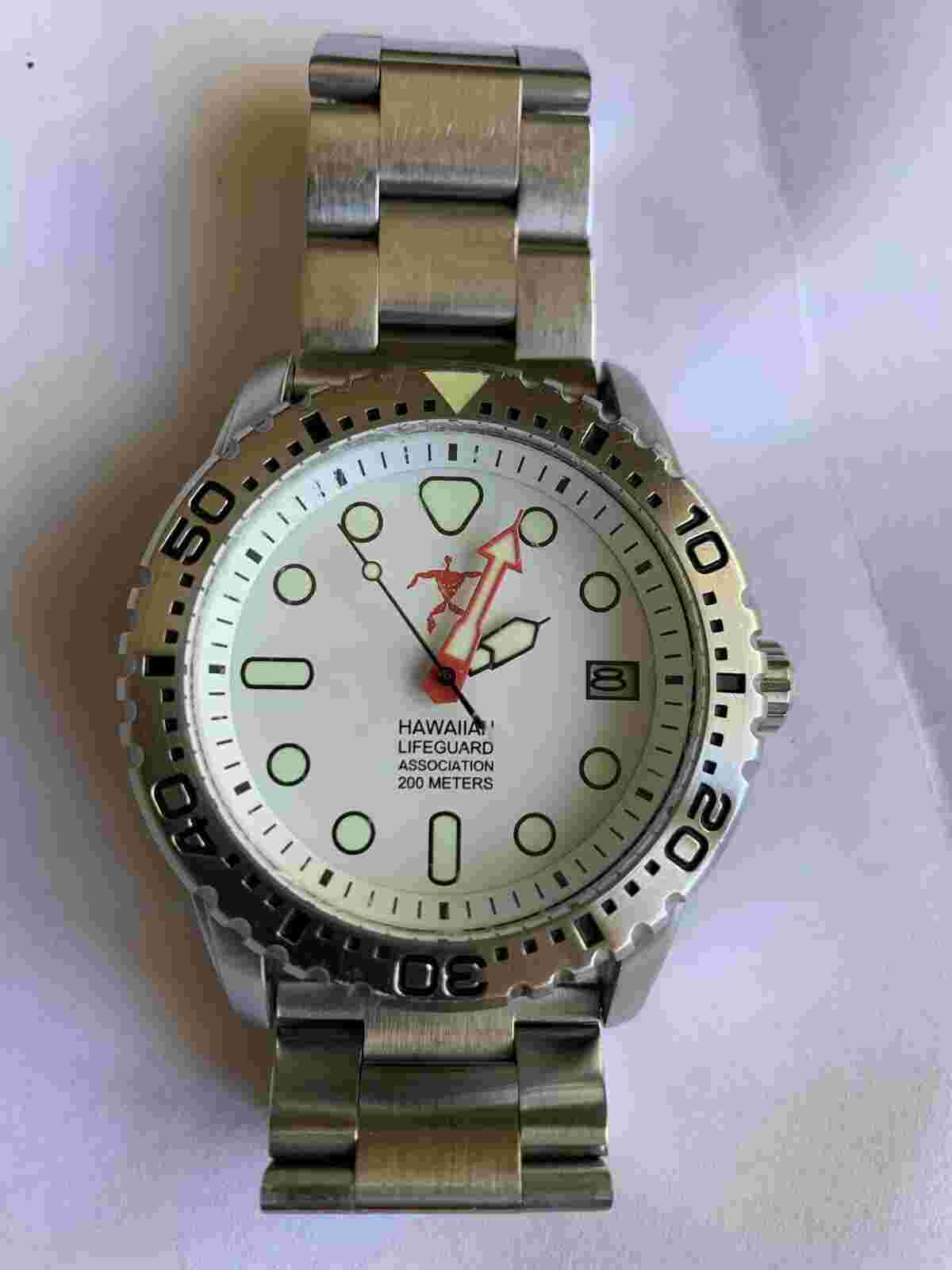 Beautiful HAWAIIAN LIFEGUARD ASSOCIATION WATCH White Dial Diving Watch