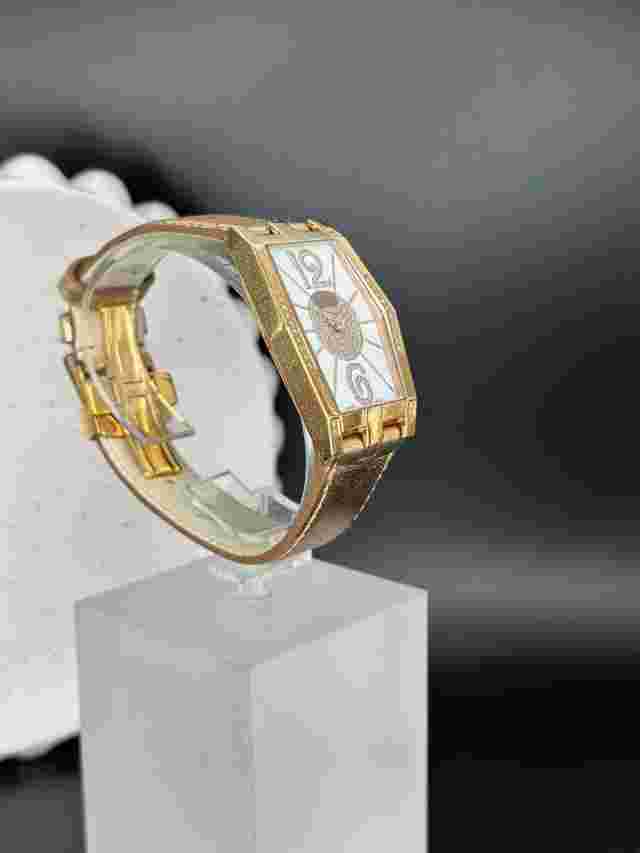 Charmex Of Switzerland Women’s Watch Sapphire Crystal Swiss Movement, Leather B