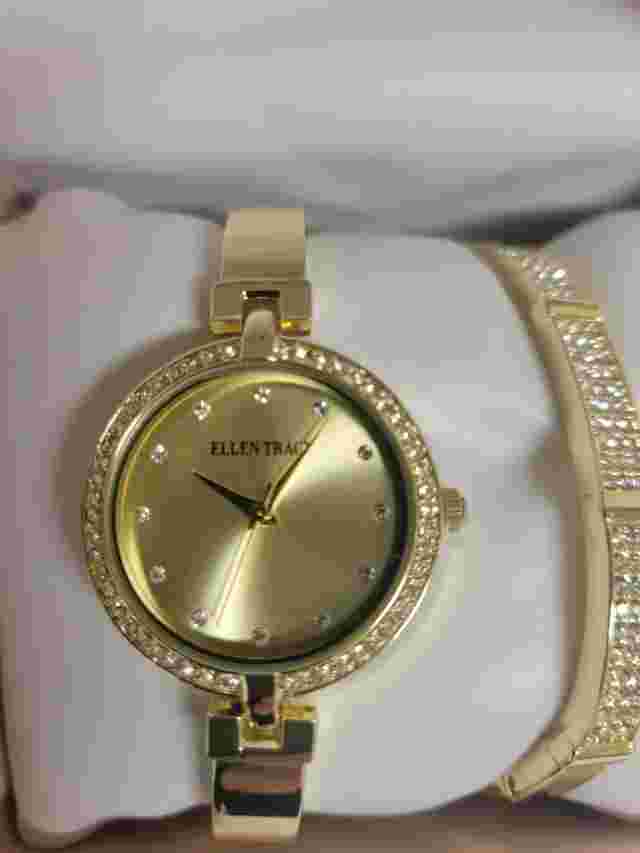 Ellen Tracy Watch And Bracelet Combo Womens Gold