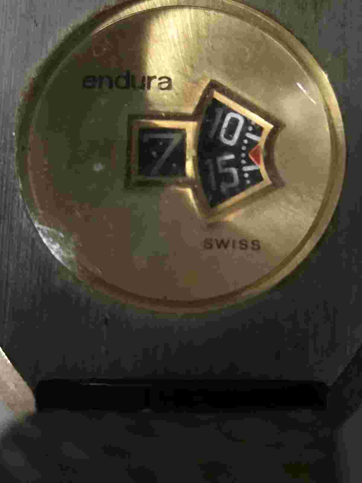 VINTAGE ENDURA SWISS JUMP HOUR DIGITAL NOT WORKING BAND USED
