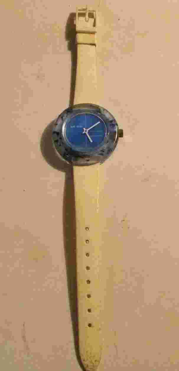 Vintage Belle Suisse Acrylic Shock Resistant 1 Jewel Swiss Watch Runs