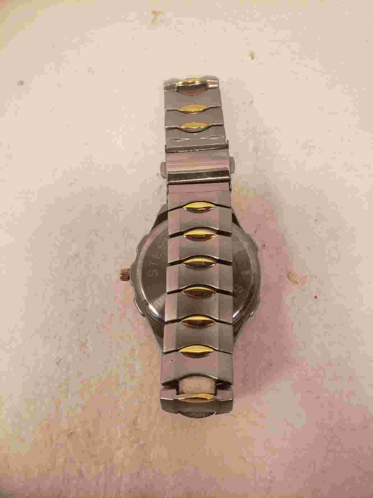 Mens Haband Silver/Gold Tone World Time Wrist Watch