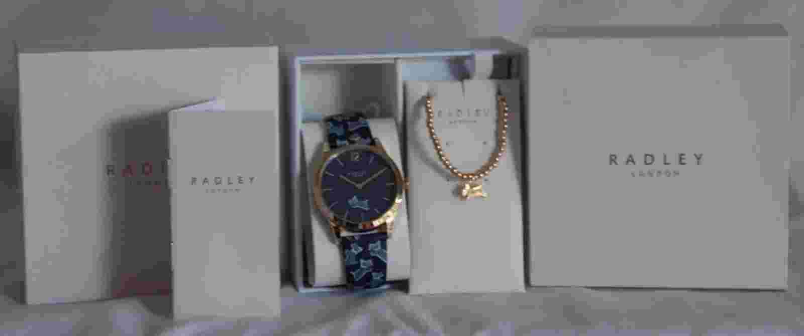 RADLEY LONDON FLEET STREET LADIES WATCH AND BRACELET SET. IN BRANDED GIFT BOX.