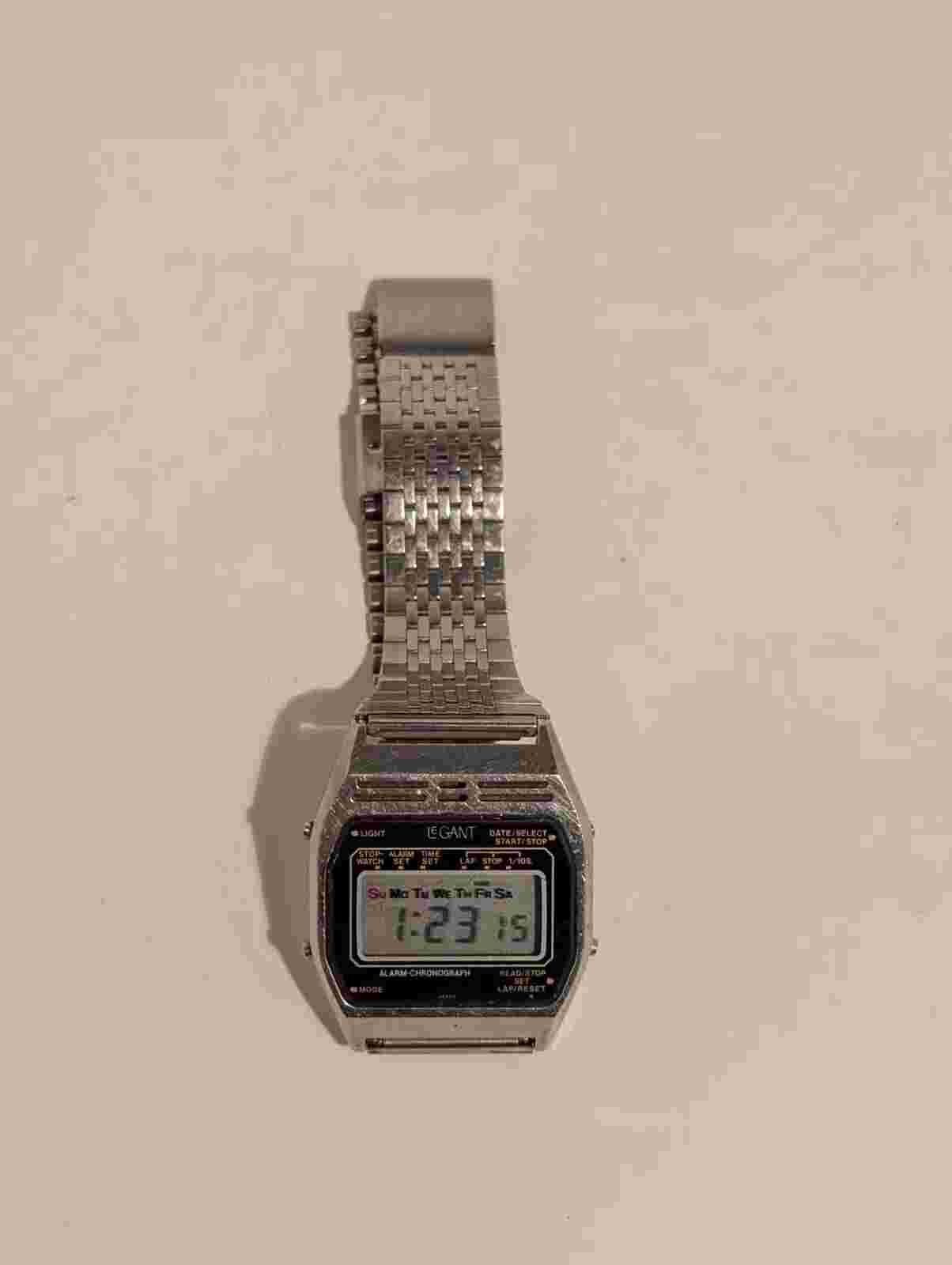Vintage Legant Y709 4039 Mens Digital Alarm Chronograph Watch