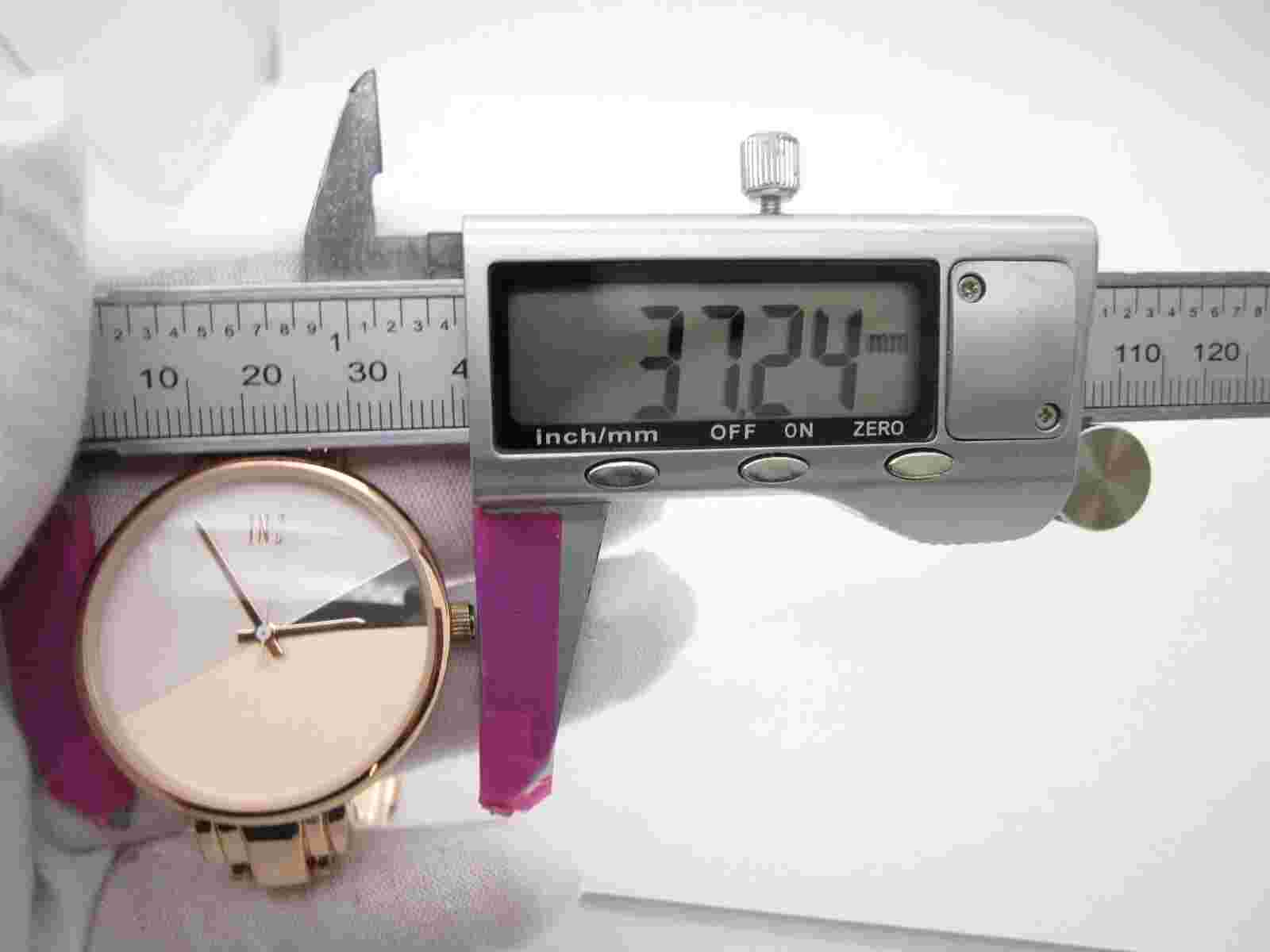 Women INC Quartz WR Analog 37mm Dial Causal Round Watch (F356)