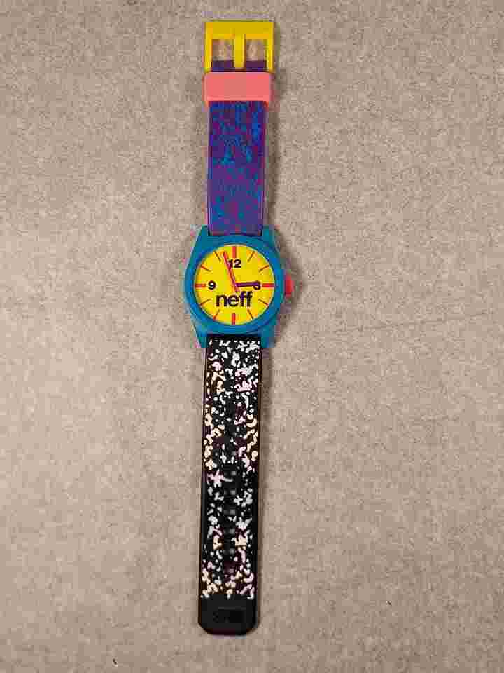 Neff Quartz Analog Watch Multi-Color 43 mm Silicone Band New Battery