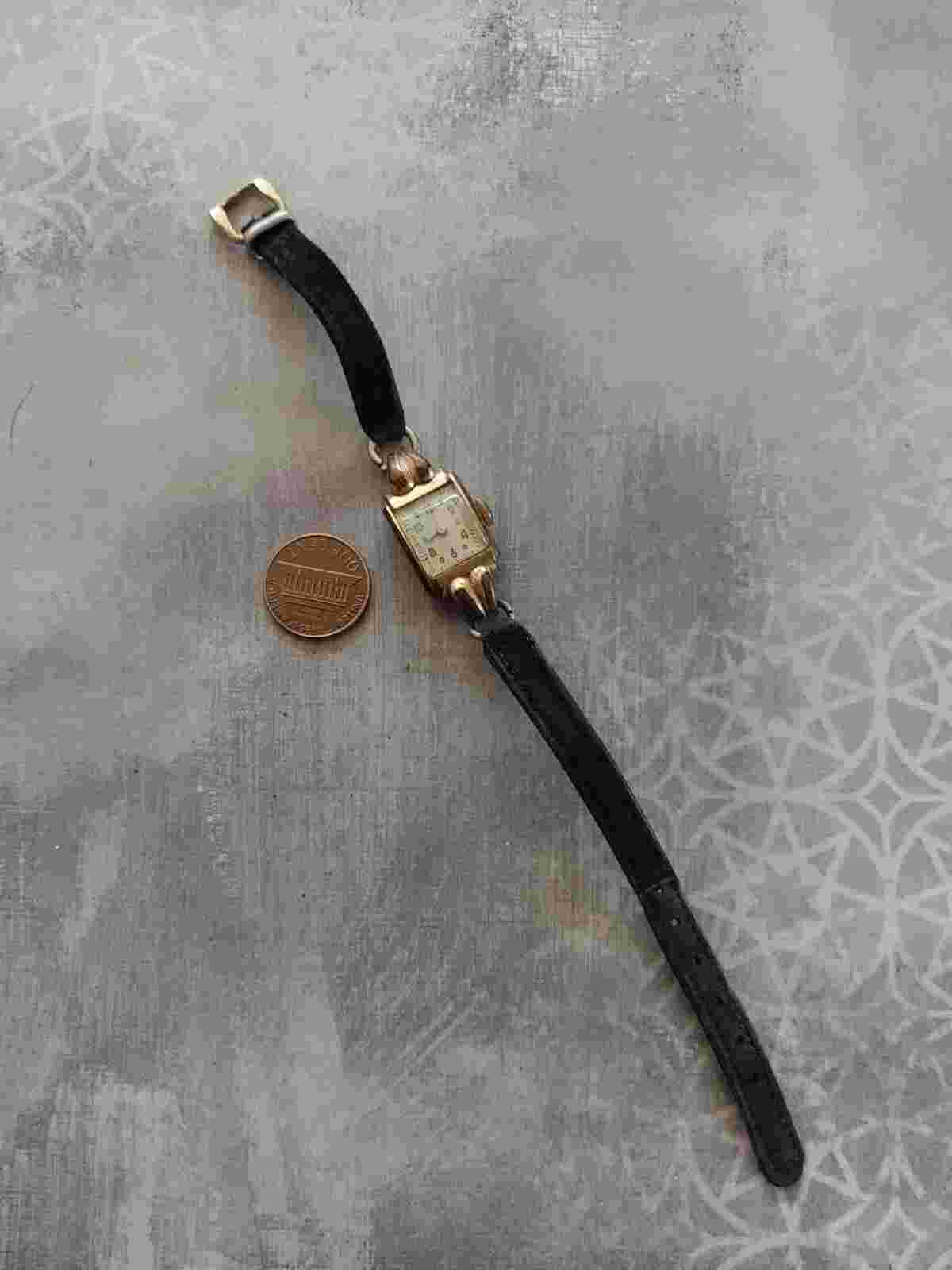 Vintage Tell ladies watch gold tone plated heavily worn black band REPAIR parts