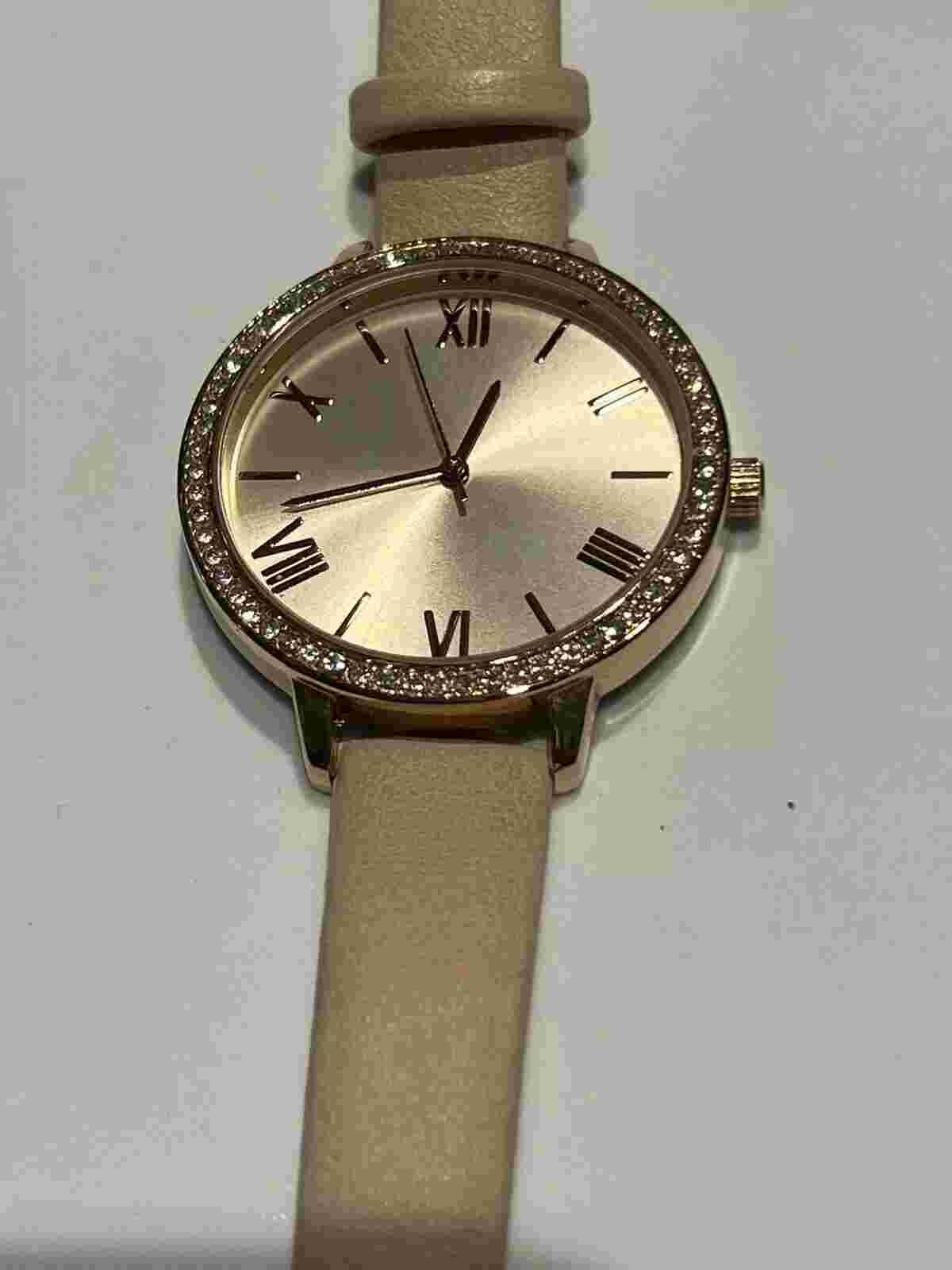 H&M Ladies Watch Roses tone with Rose Band NWOT