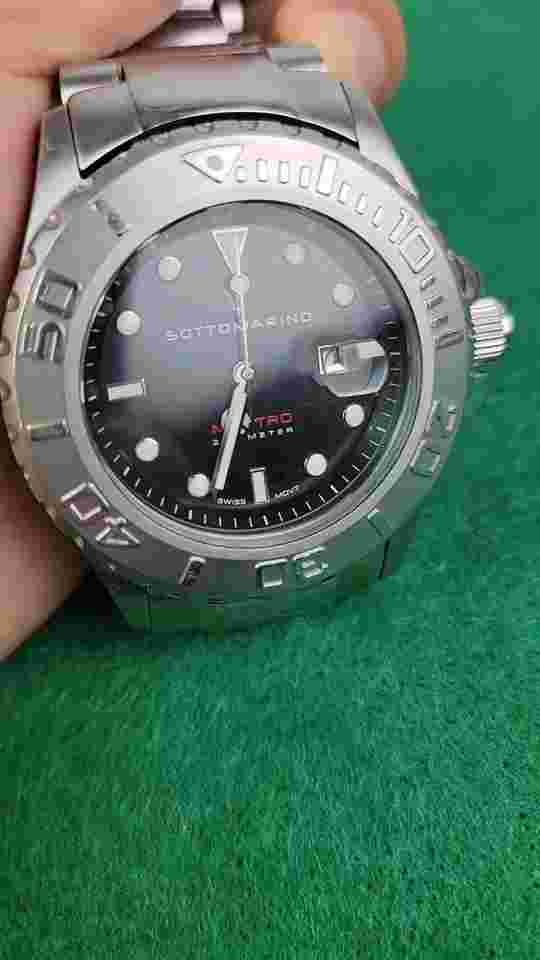 Sottomarino Mostro Dive Watch Stainless Steel Swiss Movement 200 Meters