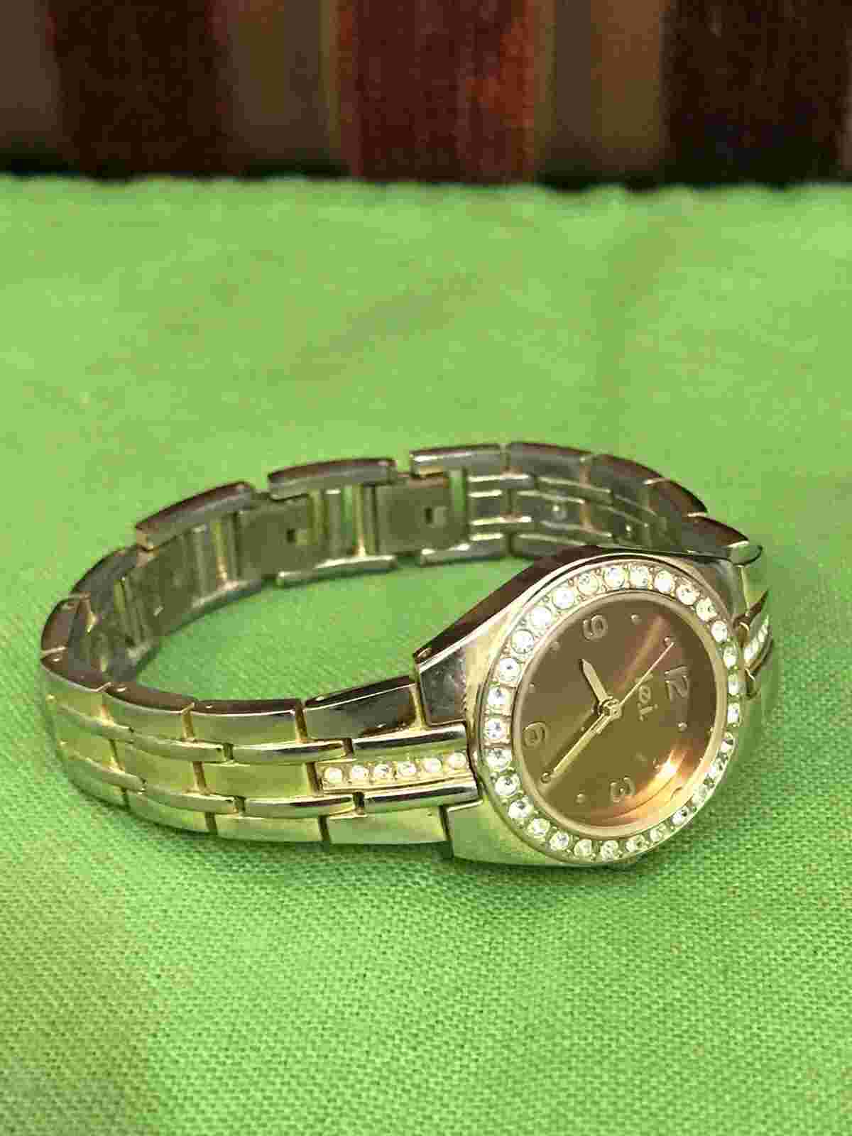 LEI Womens Watch Gold Tone 26 mm Case Bracelet Band Analog Crystal Accents NICE!