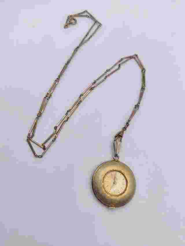 VINTAGE BUCHERER POCKET WATCH - 17 JEWELS - WIND UP - RUNS BEAUTIFULLY
