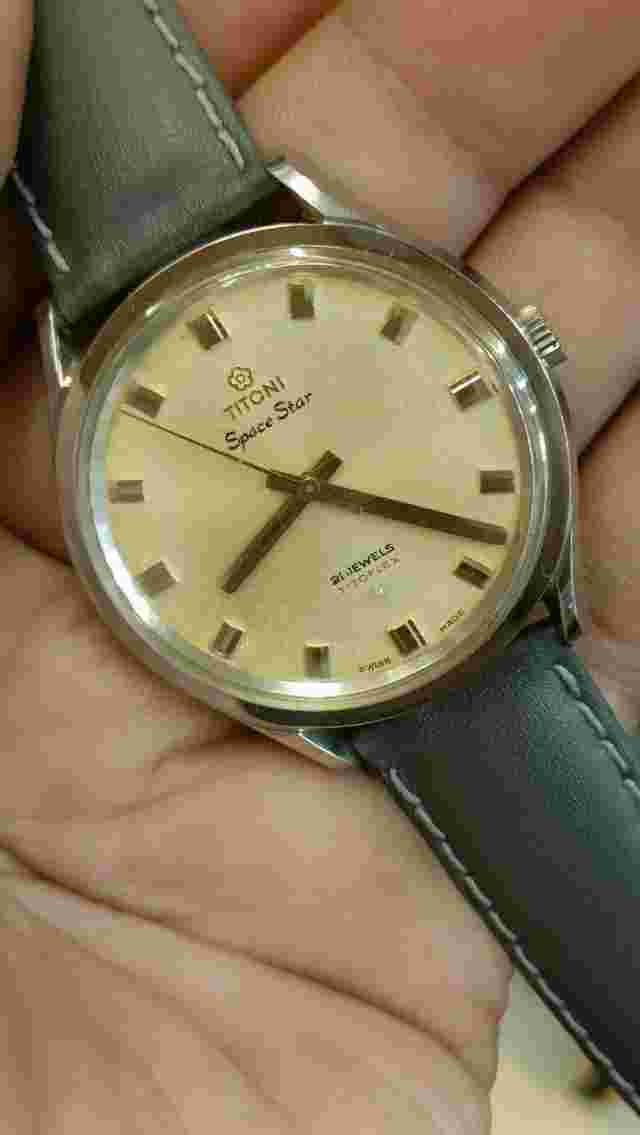 Vintage TITONI Space Star Titoflex 904-375 Men’s Watch 21 Jewels Swiss