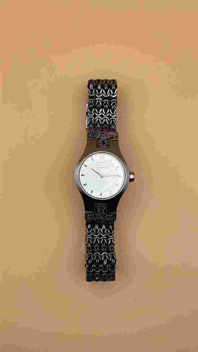 LOIS HILL SWISS STERLING SILVER .925 Women's Watch 29mm Scroll Engraved Round