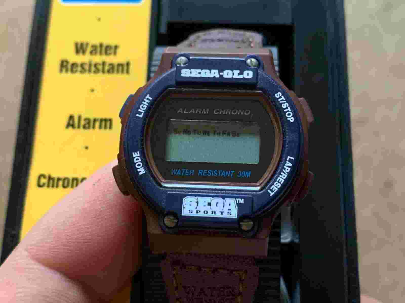 VINTAGE SEGA SPORTS GLOW DIAL WRIST WATCH NEW OLD STOCK NOS GENESIS #39