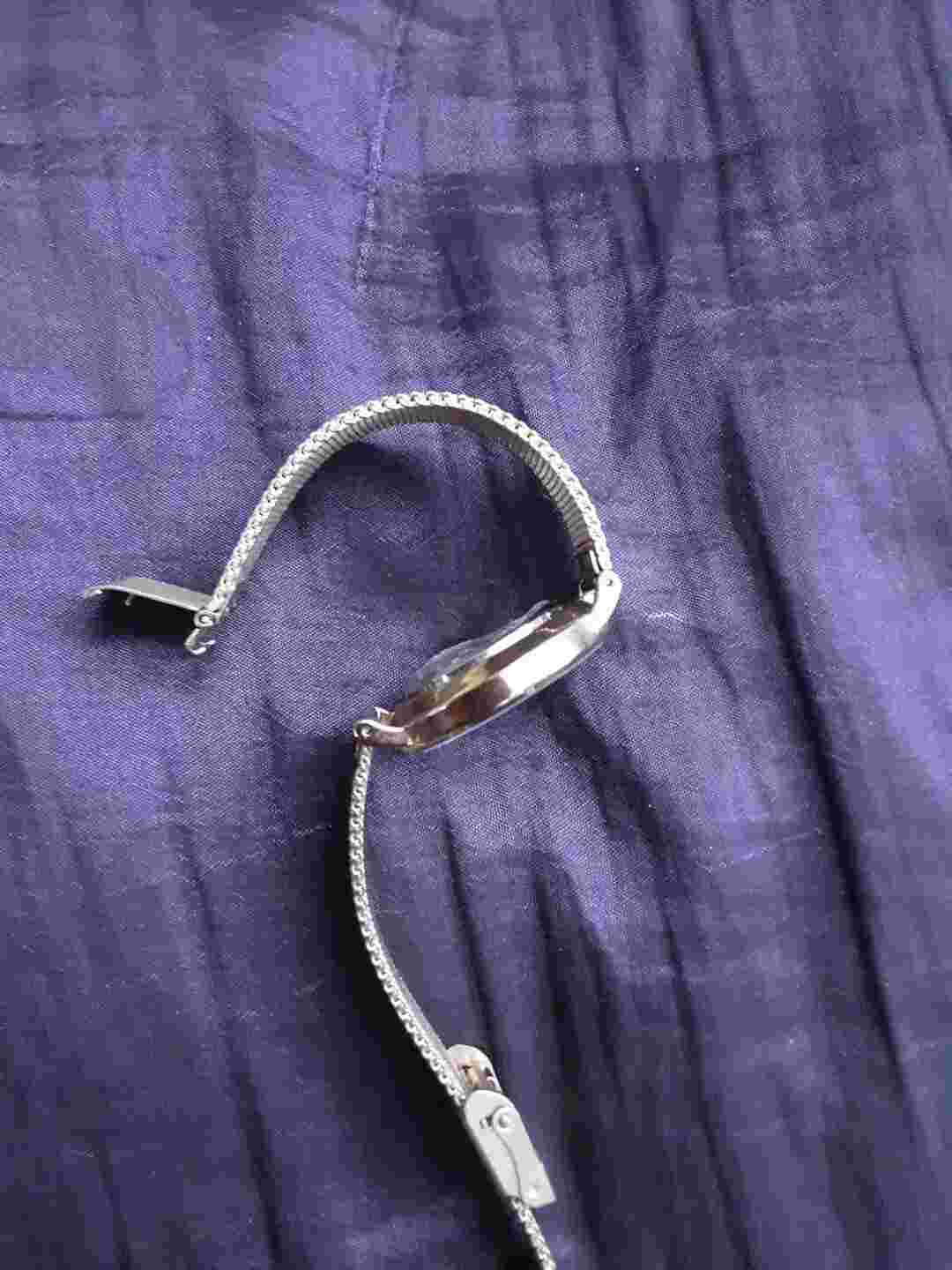 Civo Wristwatch With Mesh Strap