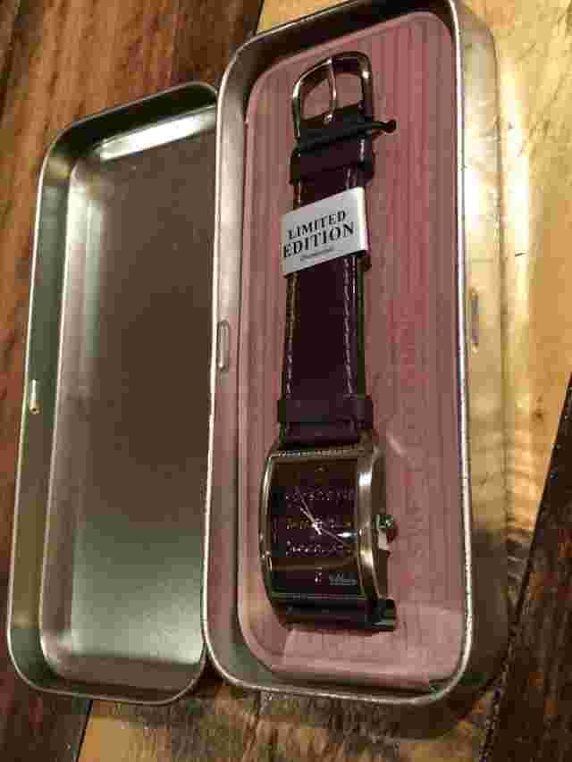 HERSHEY'S CHOCOLATE Limited Edition Commemorative Watch Excellent Condition NIB