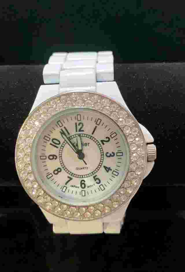 Ladies Xavier Watch Rhinestone Bezel White Metal Band Quartz New Battery