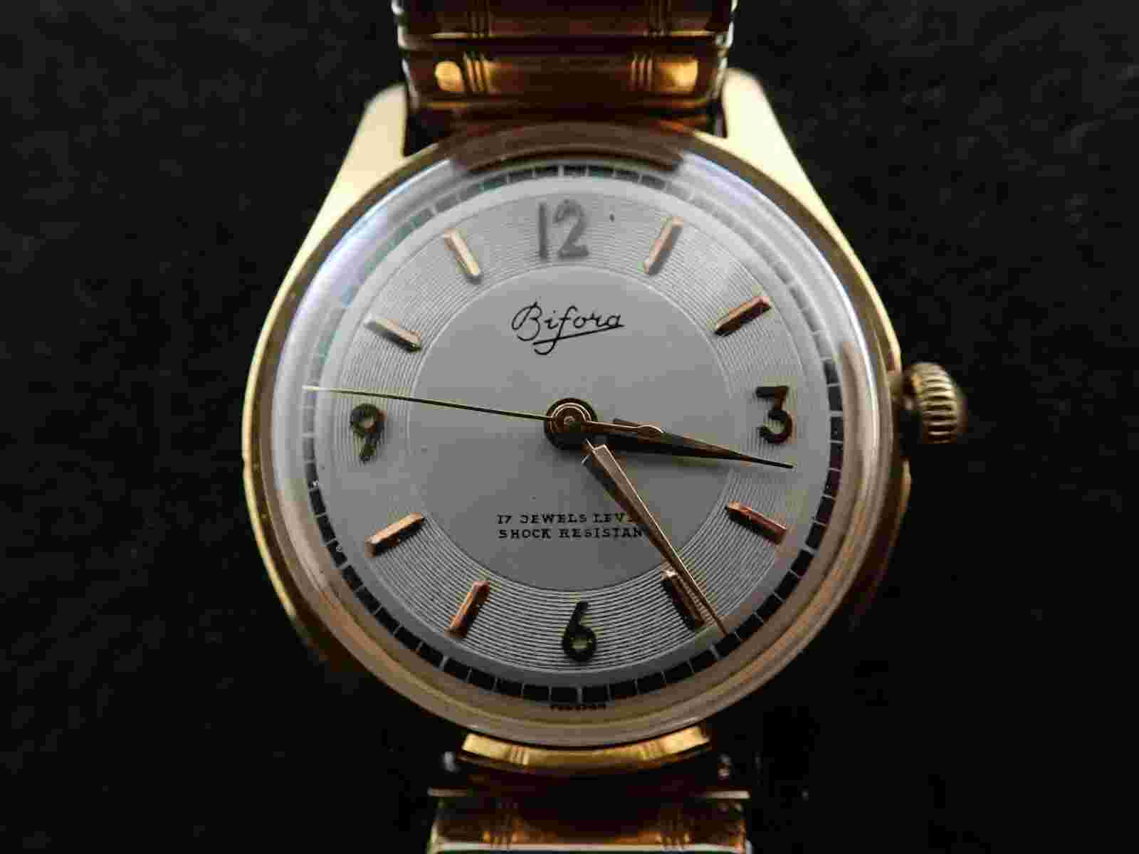 NICE VINTAGE MENS BIFORA WRISTWATCH