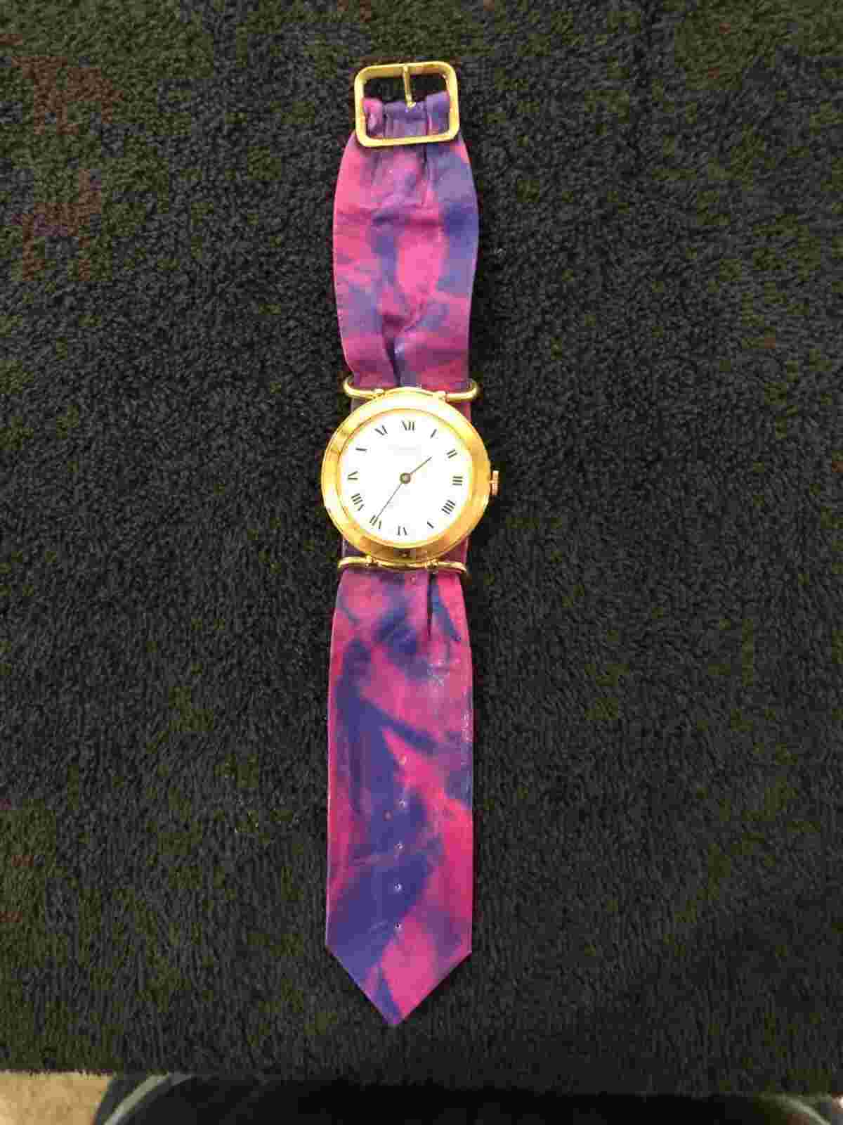 VINTAGE SINDACO MINI JAG WATCH ANTIMAGNETIC GOLD TONE WITH UNIQUE STRAP