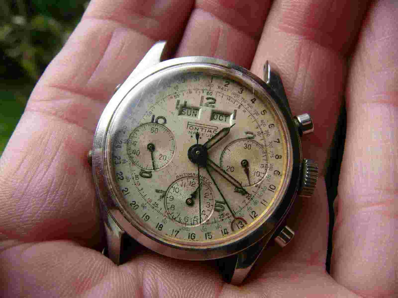 Pontiac valjoux 72 C vintage chronograph screw back all S/S case + dial is  NOS
