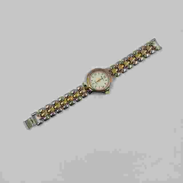 Futura Quarts Women’s Watch Gold And Silver