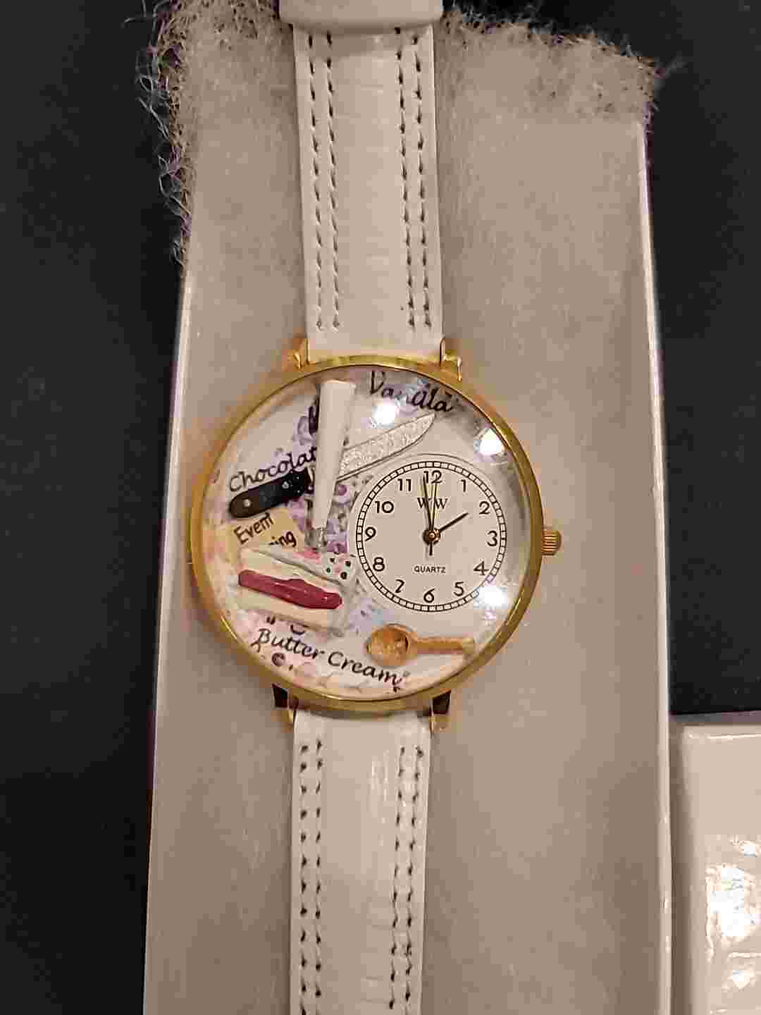 VTG Whimsical Watch Lg Face Cake Decorating Chef Baker Theme Watch w/Box New