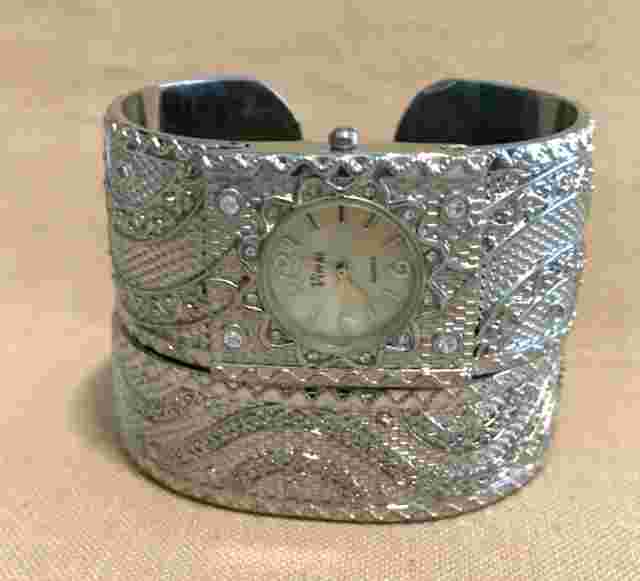 VIVANI Filigree Cuff Bracelet Quartz Women's Watch with Matching Chunky Bracelet