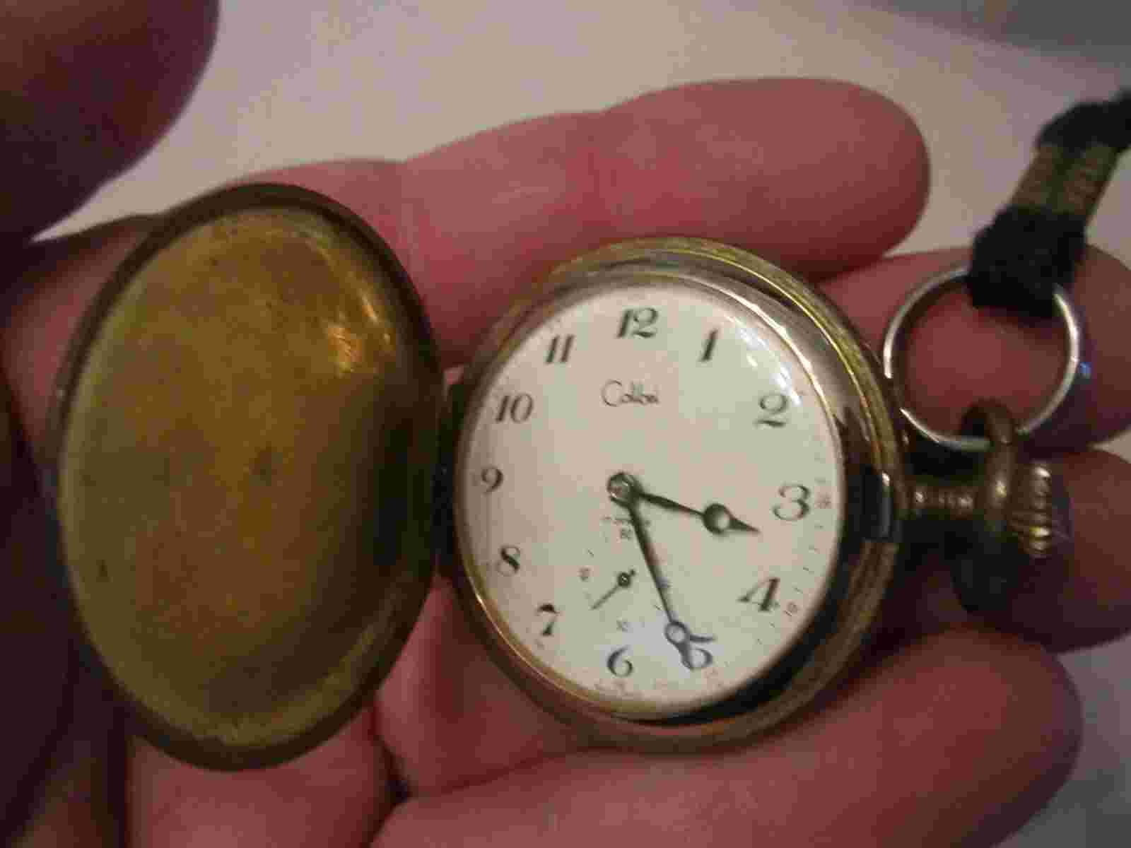 VINTAGE COLIBRI  MECHANICAL WIND UP POCKET WATCH - 17 JEWELS - BBA-33